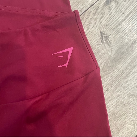 Gymshark Women's Deep Red Leggings Small - Picture 3 of 11